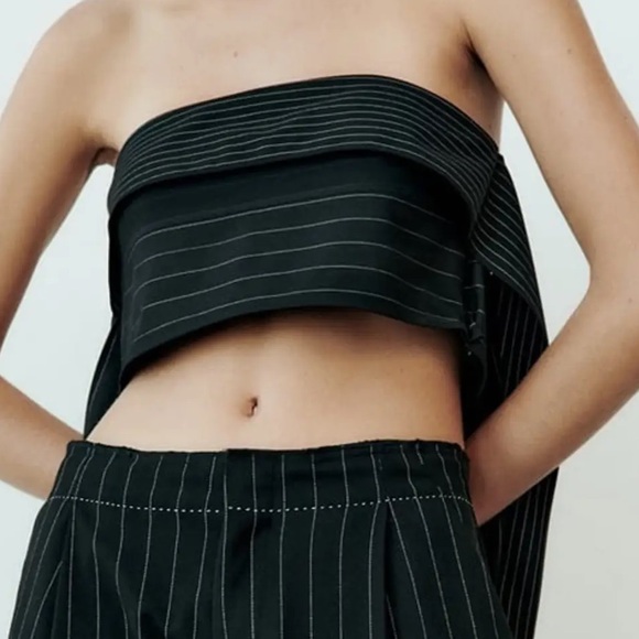 NWT Zara Black Asymmetrical Crop Top - Picture 1 of 3